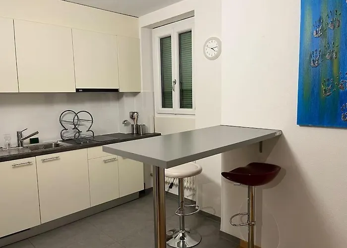 5 Minutes A Pied De La Gare Apartman *